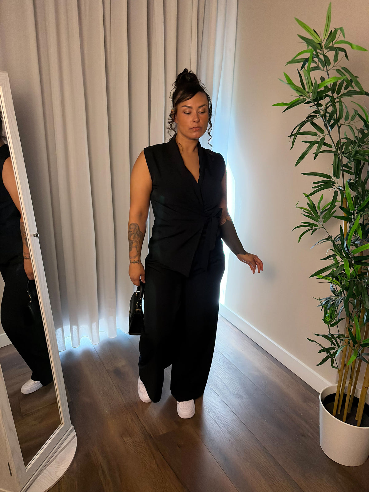 52 The avenue suit set