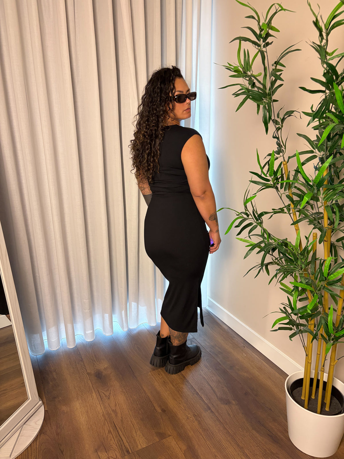 54 Chelsea desire dress