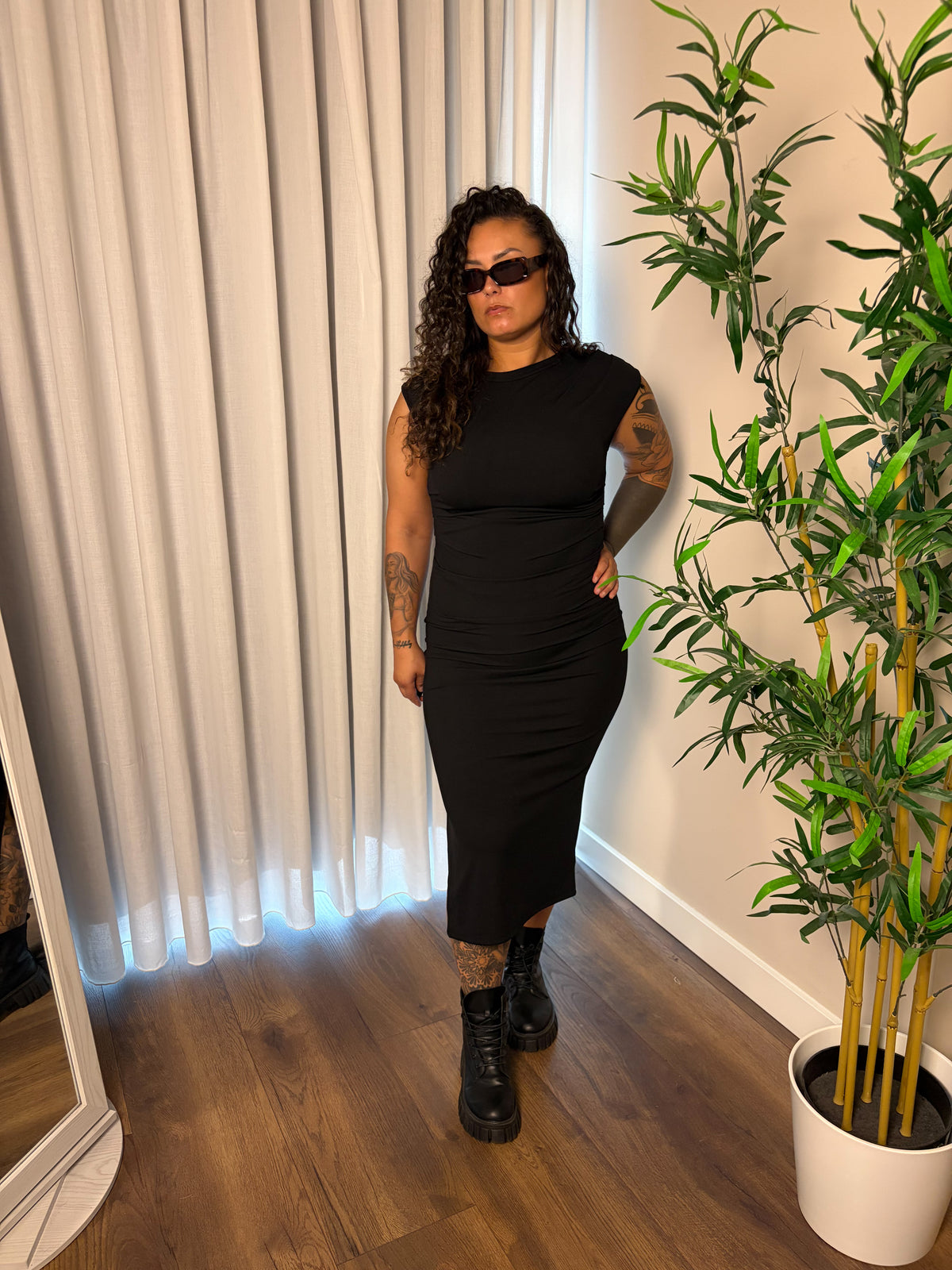 54 Chelsea desire dress