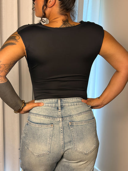 50 Noir drape body
